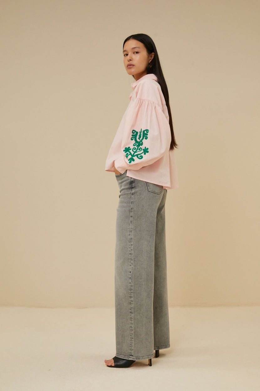 sarah short chambray blouse | light pink