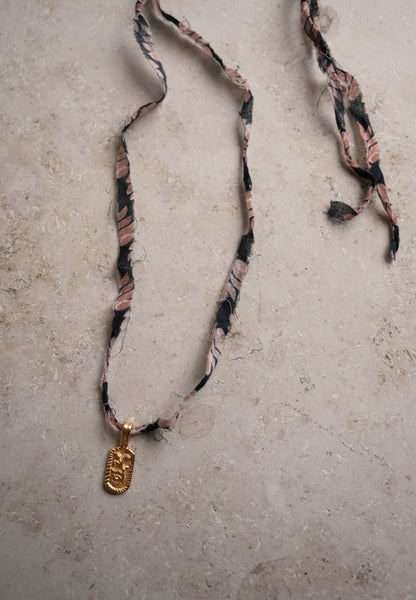 varanasi necklace | leaf print